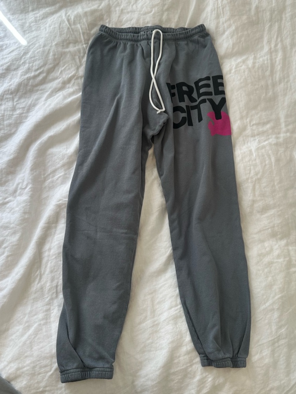 Freecity Sweatpants - Grey with Pink Accent